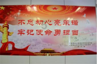 逃离整洁的杂物间